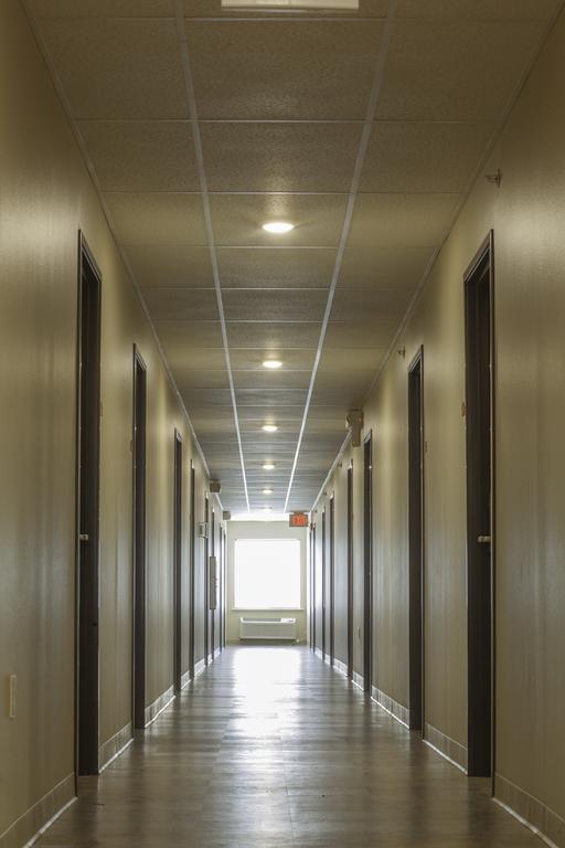 Woodspring Suites Уиллистон Экстерьер фото